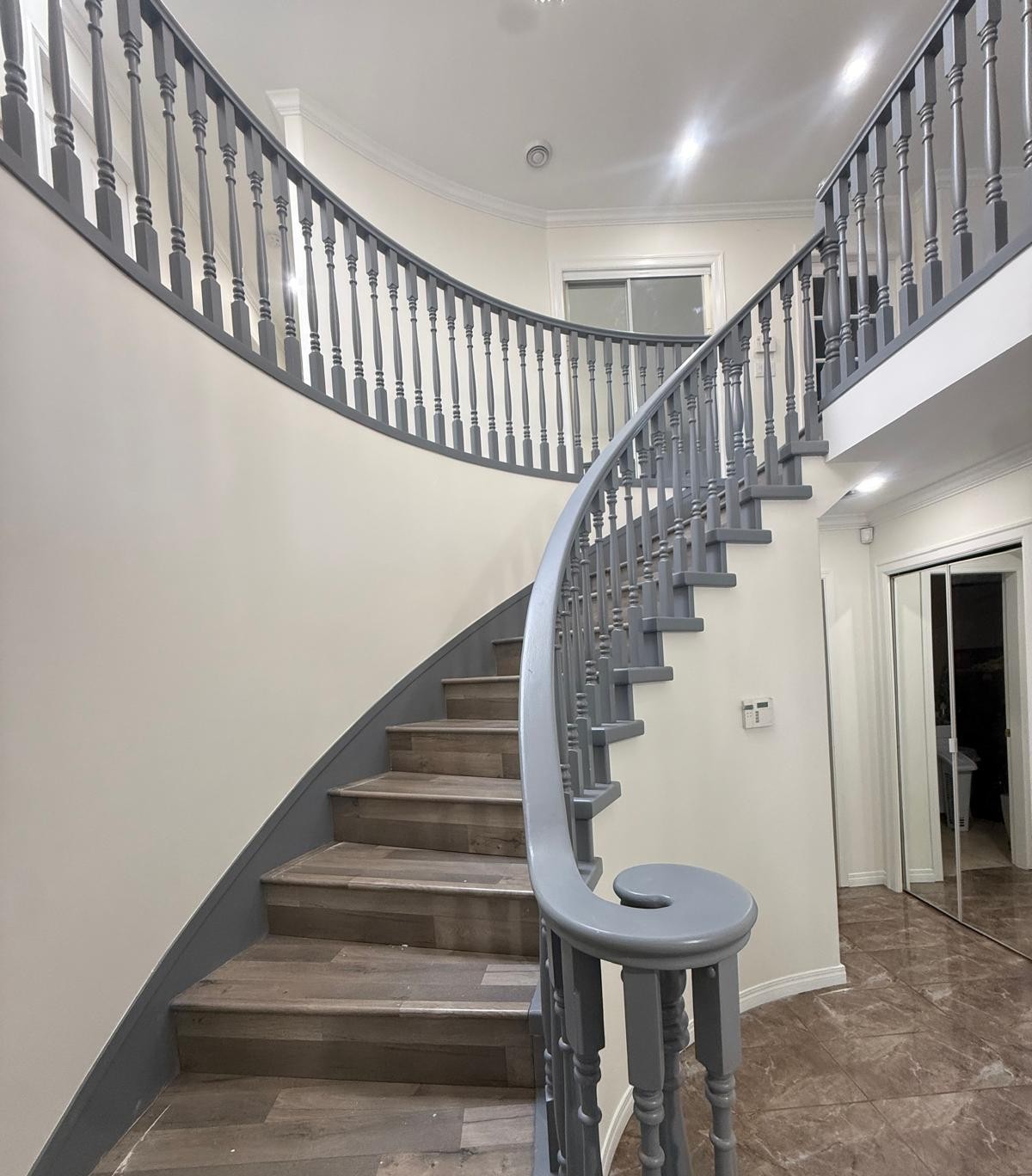Wood Railing Restoration & Painting